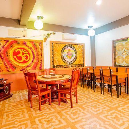Silver Sky Hotel Pokhara Ngoại thất bức ảnh
