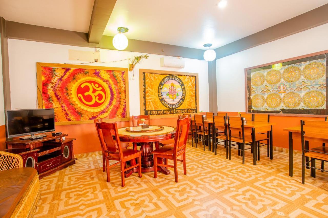 Silver Sky Hotel Pokhara Ngoại thất bức ảnh
