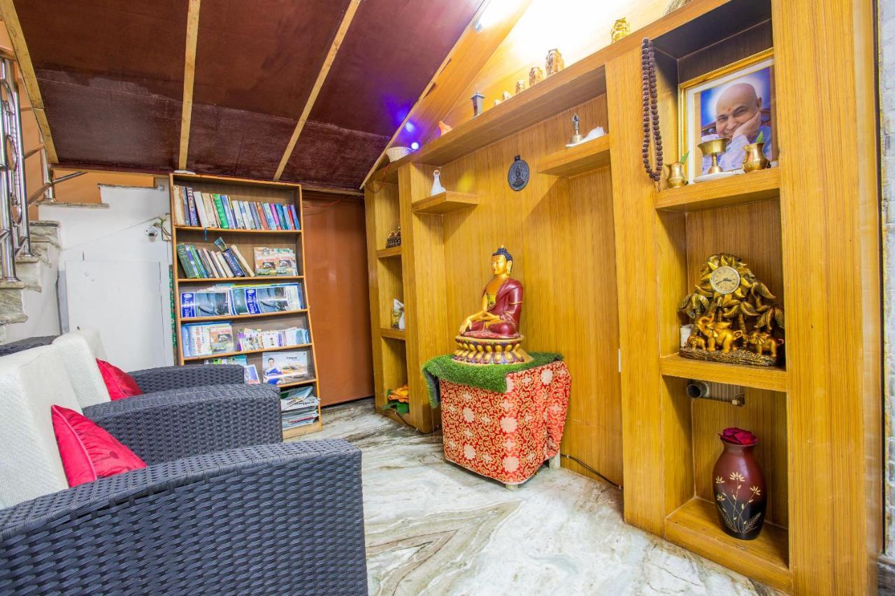 Silver Sky Hotel Pokhara Ngoại thất bức ảnh