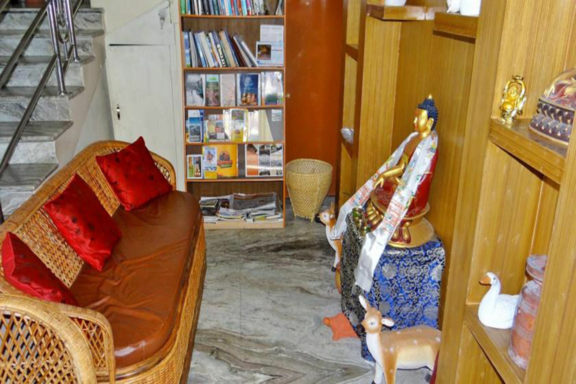 Silver Sky Hotel Pokhara Ngoại thất bức ảnh